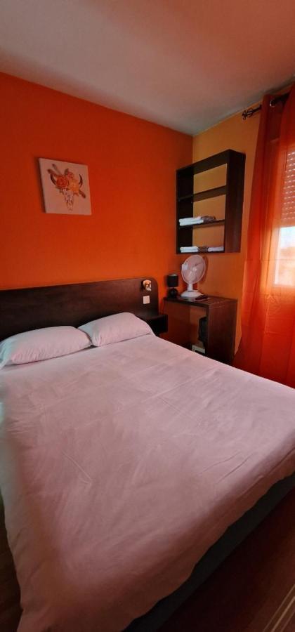 Hotel Les Rosiers La Rochelle  Bagian luar foto