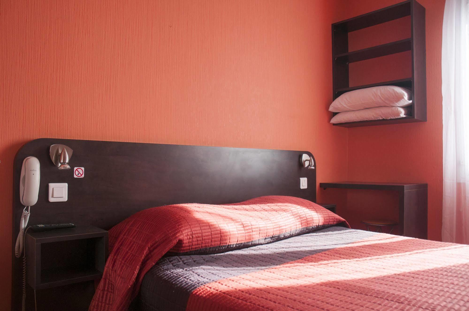 Hotel Les Rosiers La Rochelle  Bagian luar foto