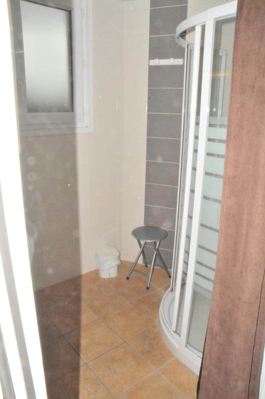 Hotel Les Rosiers La Rochelle  Bagian luar foto